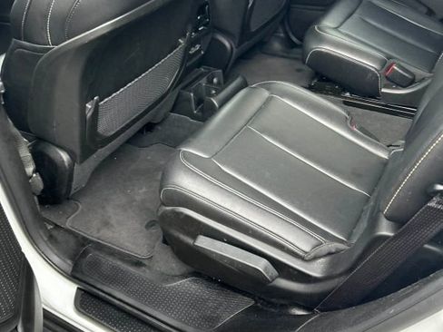 Used 2023 Jeep Grand Cherokee L Limited image 8