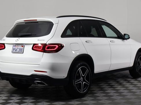 Certified 2022 Mercedes-Benz GLC 300 4MATIC image 4
