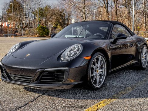 Used 2017 Porsche 911 Carrera image 18
