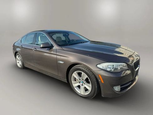 Used 2013 BMW 528i Sedan RWD image 6
