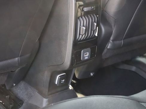 Used 2025 Jeep Compass Limited AWD/4WD image 18