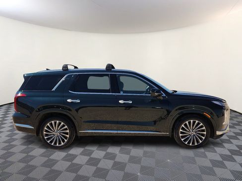 Used 2024 Hyundai Palisade Calligraphy image 5