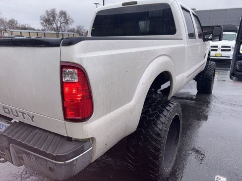 Used 2012 Ford F250 Lariat w/ Lariat Ultimate Pkg image 2