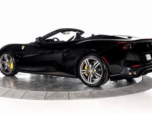 Certified 2019 Ferrari Portofino image 7