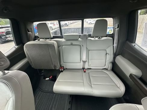 Used 2019 GMC Sierra 1500 SLT w/ SLT Premium Plus Package RWD image 21