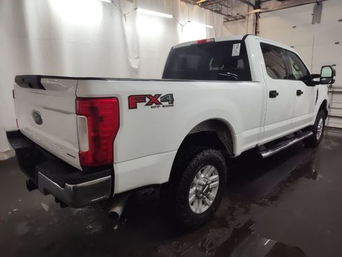 Certified 2017 Ford F250 XLT w/ FX4 Off-Road Package image 3