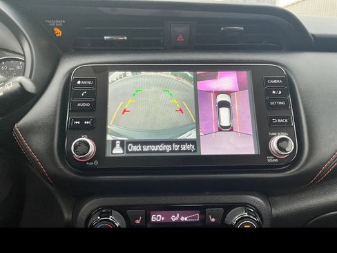 Used 2023 Nissan Kicks SR w/ SR Premium Package FWD image 6