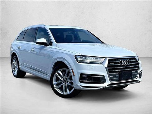 Used 2018 Audi Q7 3.0T Prestige w/ Prestige Package AWD/4WD image 11