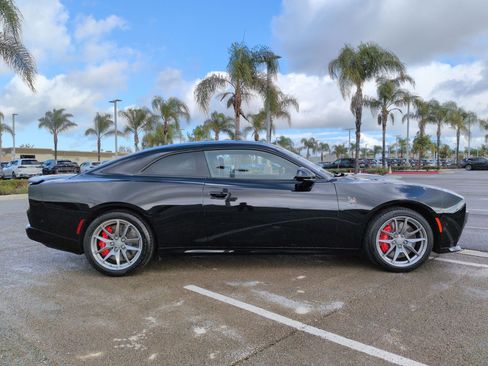 Used 2025 Dodge Charger Scat Pack w/ Track Pack image 11