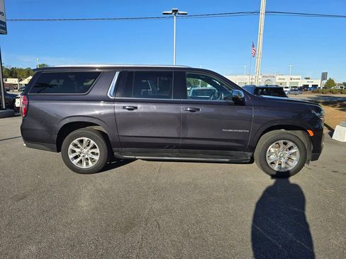 Used 2023 Chevrolet Suburban Premier image 6