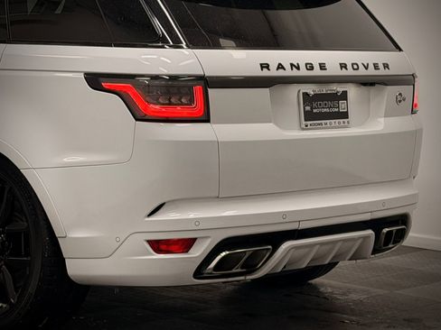 Used 2022 Land Rover Range Rover Sport SVR AWD/4WD image 10