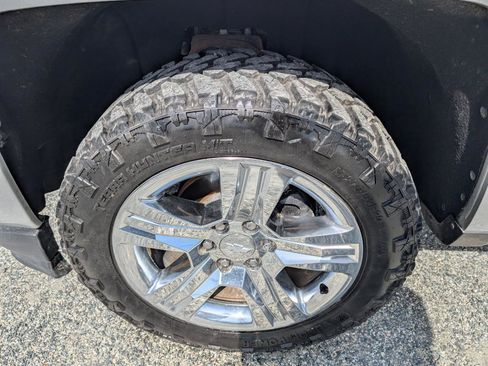 Used 2018 Chevrolet Silverado 1500 Custom image 12