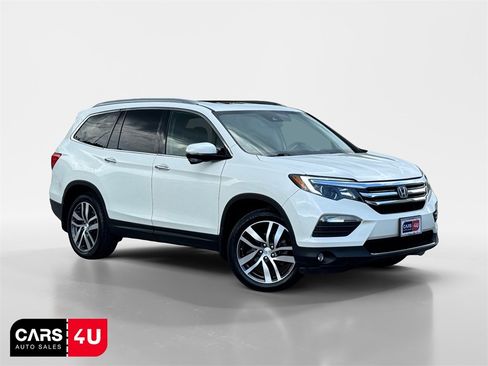 Used 2018 Honda Pilot Touring image 1
