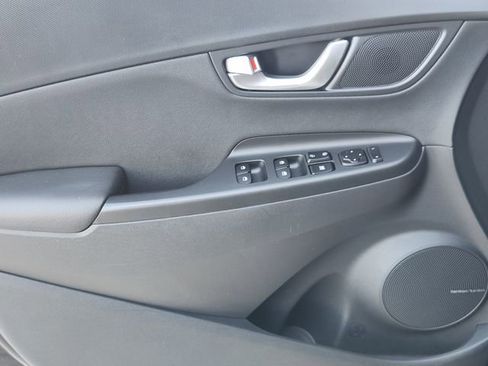 Certified 2022 Hyundai Kona Limited AWD/4WD image 17