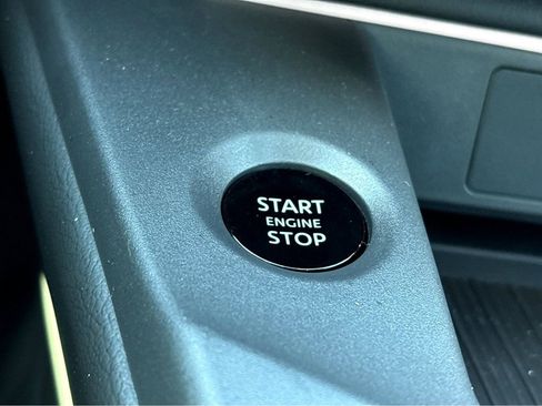 New 2026 Nissan Sentra SR w/ SR Premium Package FWD image 6