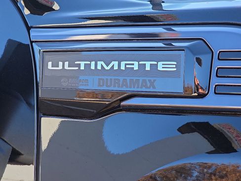 New 2026 GMC Sierra 3500 Denali Ultimate w/ LPO, Black Badging Package AWD/4WD image 6