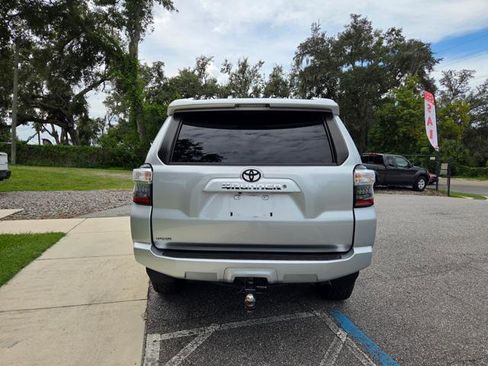 Used 2016 Toyota 4Runner SR5 image 12