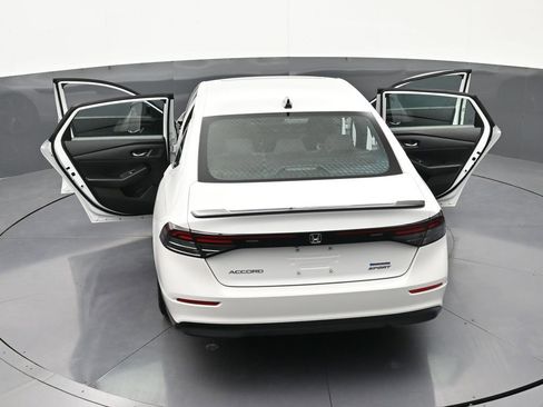 Used 2023 Honda Accord Sport image 36