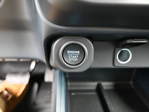 New 2026 Ford Maverick Lobo AWD/4WD image 18