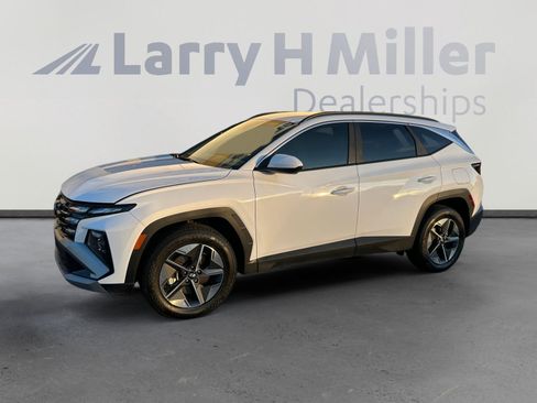 Certified 2025 Hyundai Tucson SEL image 1