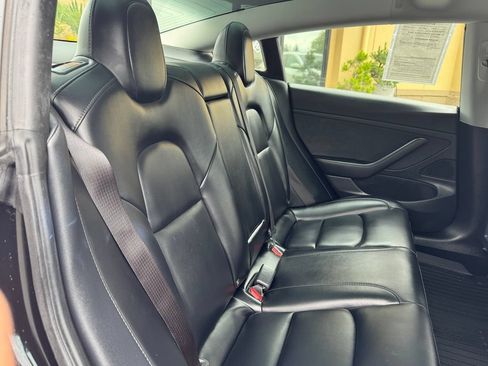 Used 2020 Tesla Model 3 Standard Range Plus RWD image 19