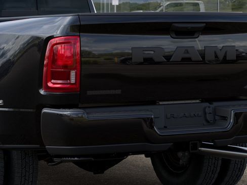 New 2026 RAM 3500 Big Horn AWD/4WD image 41