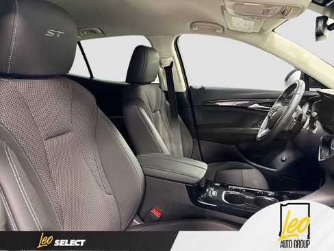 Used 2023 Buick Envision Preferred w/ Sport Touring Package image 27