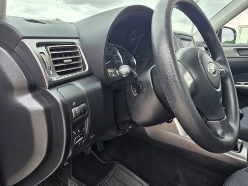 Used 2012 Subaru Forester 2.5X w/ Alloy Wheel Pkg AWD/4WD image 14