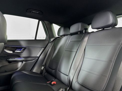 Certified 2026 Mercedes-Benz GLC 300 image 8