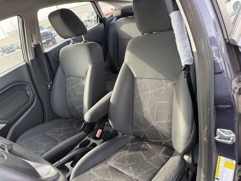 Used 2012 Ford Fiesta SE image 8