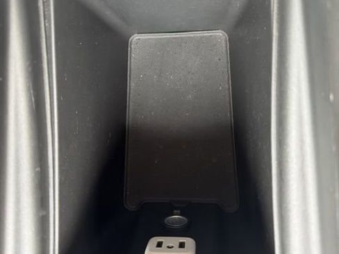 Used 2017 Buick Envision Essence image 36