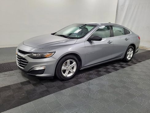 Used 2023 Chevrolet Malibu LS FWD image 2