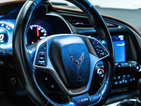 Used 2015 Chevrolet Corvette Z06 w/ 3LZ Preferred Equipment Group RWD image 24
