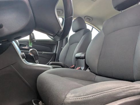 Used 2011 Chevrolet Cruze LT FWD image 9