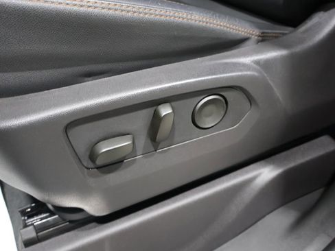 Used 2024 GMC Sierra 1500 AT4 w/ Technology Package image 14