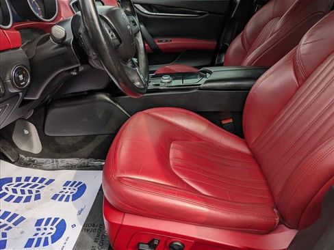 Used 2017 Maserati Ghibli RWD image 14