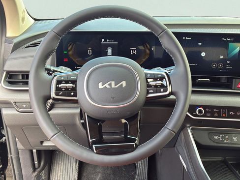 New 2026 Kia Carnival EX image 25