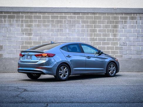 Used 2018 Hyundai Elantra SEL FWD image 3