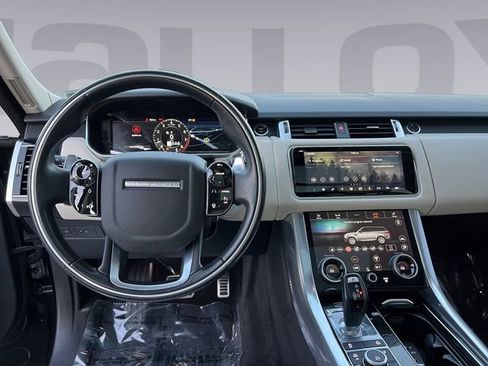 Used 2022 Land Rover Range Rover Sport HSE Dynamic image 12