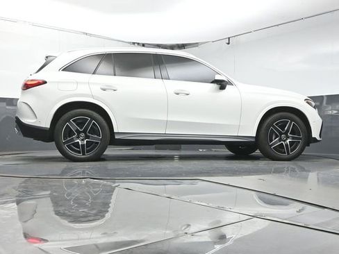 Used 2024 Mercedes-Benz GLC 300 4MATIC image 39