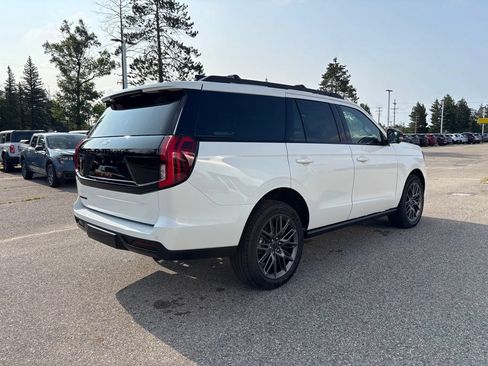 New 2027 Ford Expedition Platinum w/ Stealth Appearance Package AWD/4WD image 3