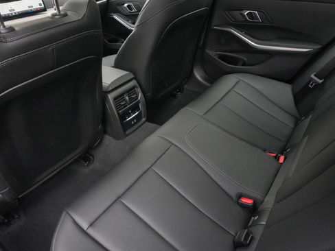 Used 2025 BMW 330i xDrive Sedan image 34