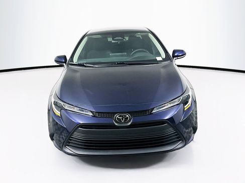 Used 2024 Toyota Corolla LE FWD image 2