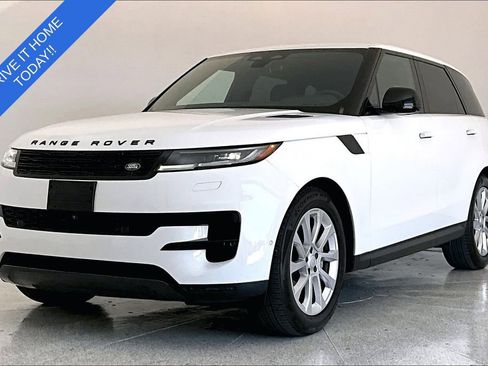 Used 2025 Land Rover Range Rover Sport SE AWD/4WD image 13