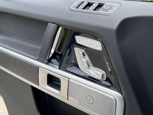Used 2021 Mercedes-Benz G 550 w/ AMG Line image 34