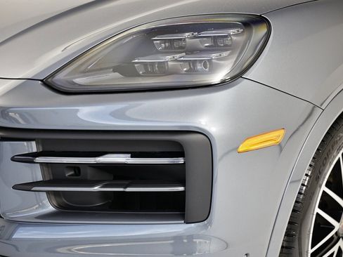 New 2026 Porsche Cayenne image 11