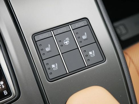 New 2026 Lexus UX 300h AWD image 25