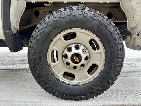 Used 2024 Chevrolet Silverado 2500 W/T w/ WT Convenience Package image 23