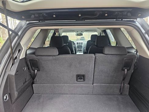 Used 2012 GMC Acadia SLE image 21