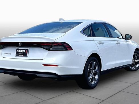 Used 2024 Honda Accord EX image 12